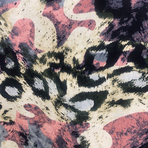 White birch sz S boatneck animal print top - Picture 2 of 4